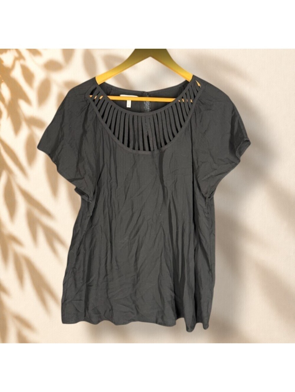Maurices Blouse Women M Medium Black Short Sleeve Rayon Hook & Eye Casual - Picture 1 of 7